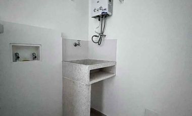 Rento apartamento amplio en Av Sur