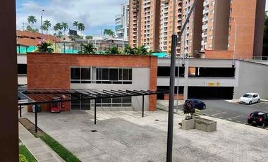 Rento apartamento amplio en Av Sur
