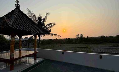 FOR SALE VILLA MEWAH Full Furnished Dekat Pantai. Klungkung- Bali