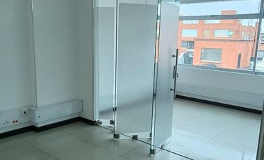 ARRIENDO OFICINA BOGOTA NORTE SANTA BARBARA ED FALABELLA