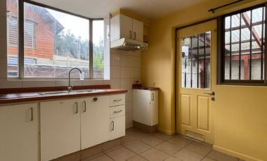 🏡 Se vende hermosa casa de 2 pisos en sector Bosque Sur, Valdivia