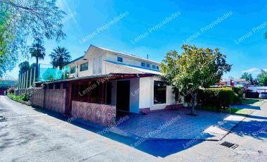 SE VENDE AMPLIA PROPIEDAD EN EXCLUSIVO CONDOMINIO EN LOS ANDES