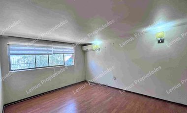 SE VENDE AMPLIA PROPIEDAD EN EXCLUSIVO CONDOMINIO EN LOS ANDES