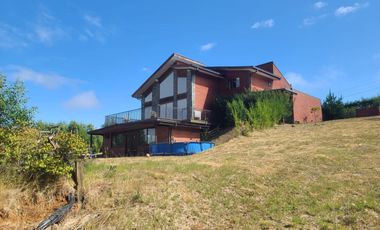 Se vende hermosa casa en Condominio Los Aromos, Valdivia
