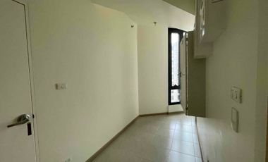 FOR LEASE - 3 Bedroom Premier in Aurelia Residences