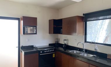 Casa en venta con amplio terreno en Cholul