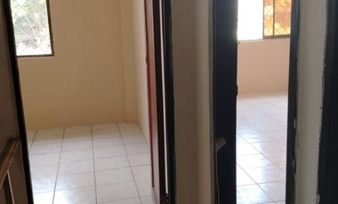 MUCHO LOTE UNO ETAPA SIETE ALQUILO HERMOSA Y AMPLIA CASA DOS PLANTAS, TRES DORMITORIOS, EXCELENTES ACABADOS