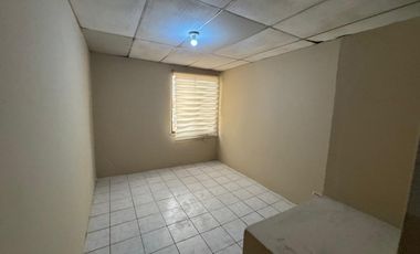 MUCHO LOTE UNO ETAPA SIETE ALQUILO HERMOSA Y AMPLIA CASA DOS PLANTAS, TRES DORMITORIOS, EXCELENTES ACABADOS