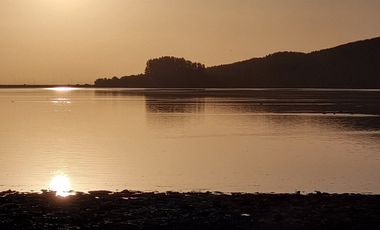 Se Vende Terreno y Cabaña en Lago Machicura, Colbún
