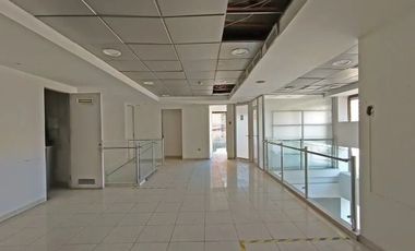 Venta de local comercial en Metro Escuela Militar