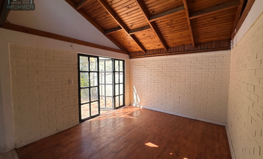 En venta hermosa casa con amplio terreno 4D 2B en Quillota