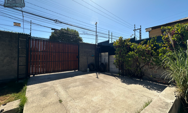 En venta hermosa casa con amplio terreno 4D 2B en Quillota