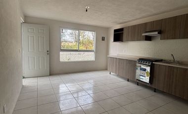 Departamento en renta como nuevo en paseo de los parques II, Piso 1