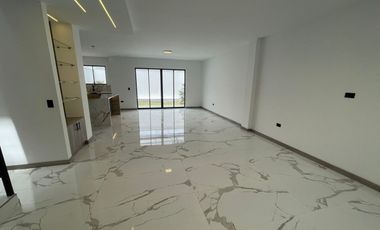 En Renta Casa nueva, Tumbaco, Sector Ruta Viva Intervalles