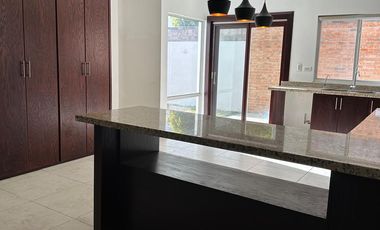 Casa en venta en Bosques del Valle,(cerca de Periférico de la Juventud en Chihuahua)
