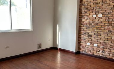 Casa en venta en Bosques del Valle,(cerca de Periférico de la Juventud en Chihuahua)