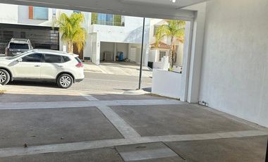 Casa en venta en Bosques del Valle,(cerca de Periférico de la Juventud en Chihuahua)
