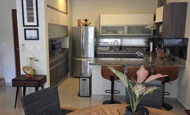 Hermosa residencia en residencial de lujo