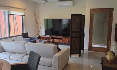 Hermosa residencia en residencial de lujo