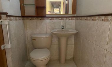 Alquiler De Departamento En Segundo Piso Alto