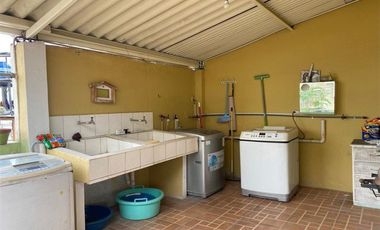 Alquiler De Departamento En Segundo Piso Alto