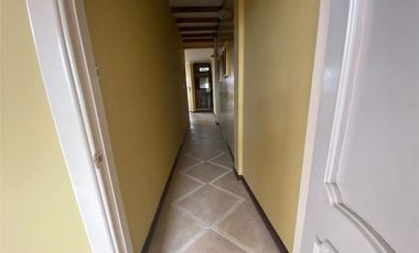 Alquiler De Departamento En Segundo Piso Alto