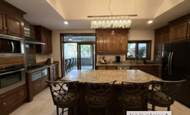 Casa de lujo en venta en Encordada Santa Fe Chihuahua con vista al campo de golf – 635 m² construcción