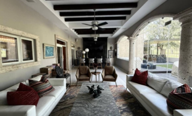 Casa de lujo en venta en Encordada Santa Fe Chihuahua con vista al campo de golf – 635 m² construcción