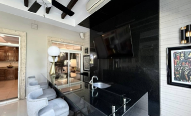 Casa de lujo en venta en Encordada Santa Fe Chihuahua con vista al campo de golf – 635 m² construcción