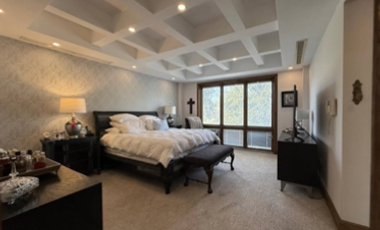 Casa de lujo en venta en Encordada Santa Fe Chihuahua con vista al campo de golf – 635 m² construcción