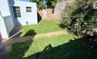 Casa en excelente ubicación a metros de Av. 2