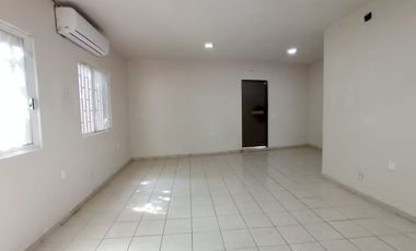 OFICINAS EN RENTA EN CIUDAD DEL CARMEN      📍CALLE 49 COL. PALLAS