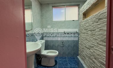 SE VENDE AMPLIA CASA | EXCELENTE UBICACIÓN Y GRAN METRAJE