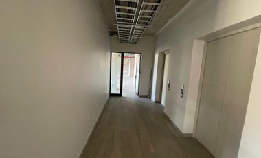 ARRIENDO Local/Oficina de 1.169,09 m2, sector Bellavista Tv, Providencia