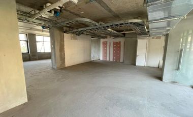 ARRIENDO Local/Oficina de 1.169,09 m2, sector Bellavista Tv, Providencia