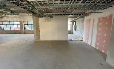 ARRIENDO Local/Oficina de 1.169,09 m2, sector Bellavista Tv, Providencia