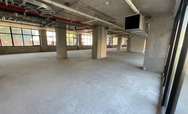 ARRIENDO Local/Oficina de 1.169,09 m2, sector Bellavista Tv, Providencia