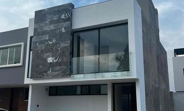 Casa en renta en Valle Imperial Sección Bosques coto alberca