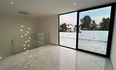 Casa en renta en Valle Imperial Sección Bosques coto alberca