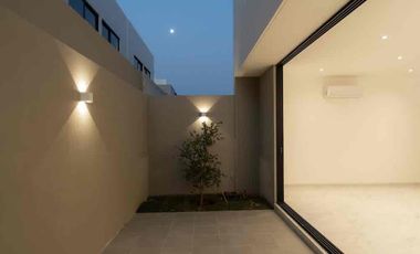 Casa en renta en coto Cerezo de Valle Imperial, Sección Bosques