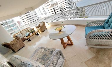 Extraordinario apartamento recien remodelado frente a la bahia de Cartagena