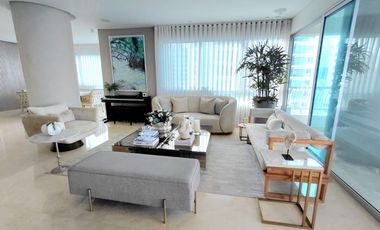 Extraordinario apartamento recien remodelado frente a la bahia de Cartagena