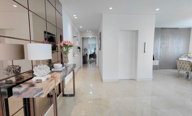 Extraordinario apartamento recien remodelado frente a la bahia de Cartagena