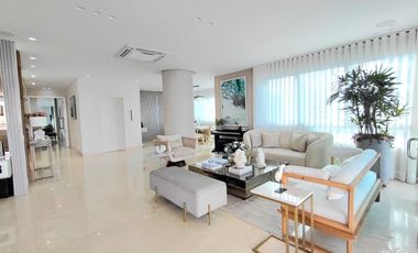 Extraordinario apartamento recien remodelado frente a la bahia de Cartagena