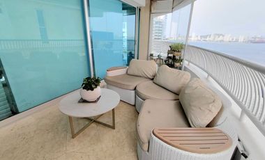 Extraordinario apartamento recien remodelado frente a la bahia de Cartagena