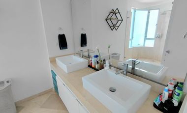 Extraordinario apartamento recien remodelado frente a la bahia de Cartagena