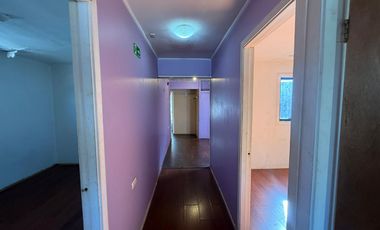 Se Vende Amplia  Propiedad de 7D y 2B en Valdivia, Región de Los Ríos.