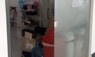 Vendo oficina Central, con vista a la Carrera 19