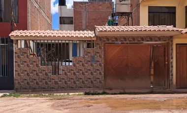 Urbanización Don Carlos - Se Vende Casa de  1 Piso 120m2, Registrada - Juliaca  Residencial privada.