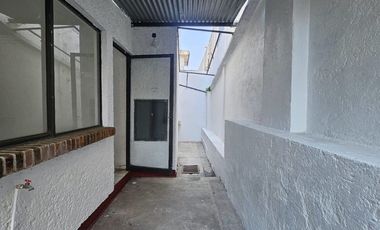 CASA EN   DOS NIVELES   CENTRICA